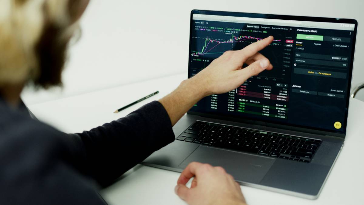 U.S. Stock Market Outlook: What to Expect in 2025
